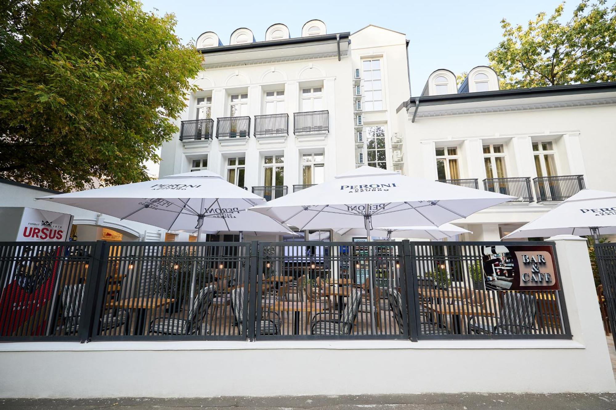 Carol Park View Hotel Bucharest Exterior photo